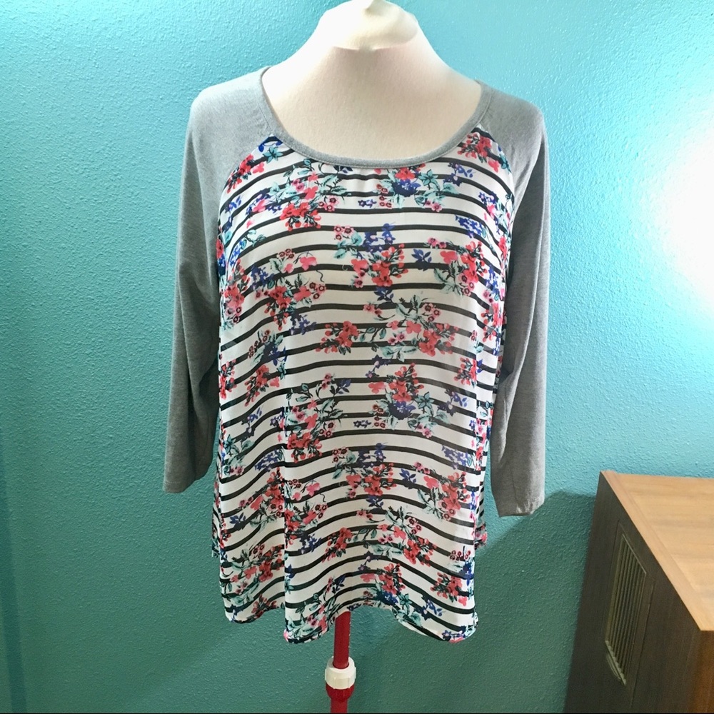 Torrid 3/4 sleeve raglan floral stripes